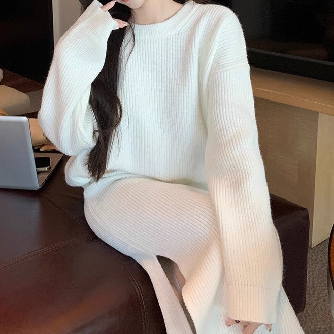 Side Slit Skirt Small Sized Man's Wear