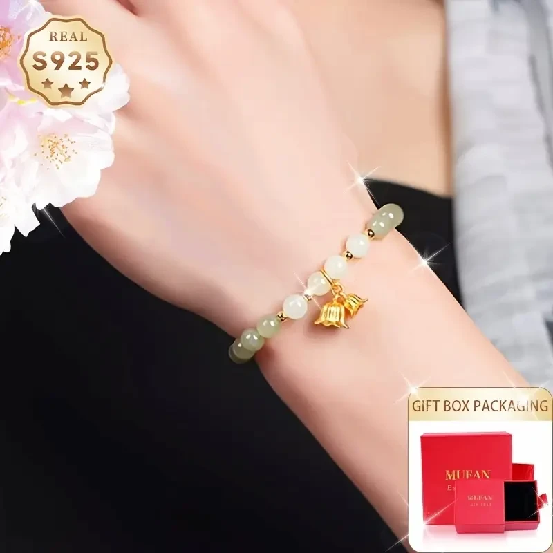 A Stylish Bracelet for Women Featuring 5-6mm Green Gradient Beads, S925 Silver Lily of The Valley, Designed with Elastic Cord