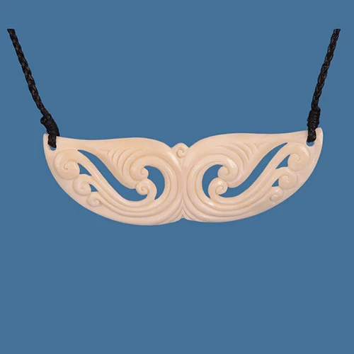 Medium KiwiKoru Elegance Pendant Necklace