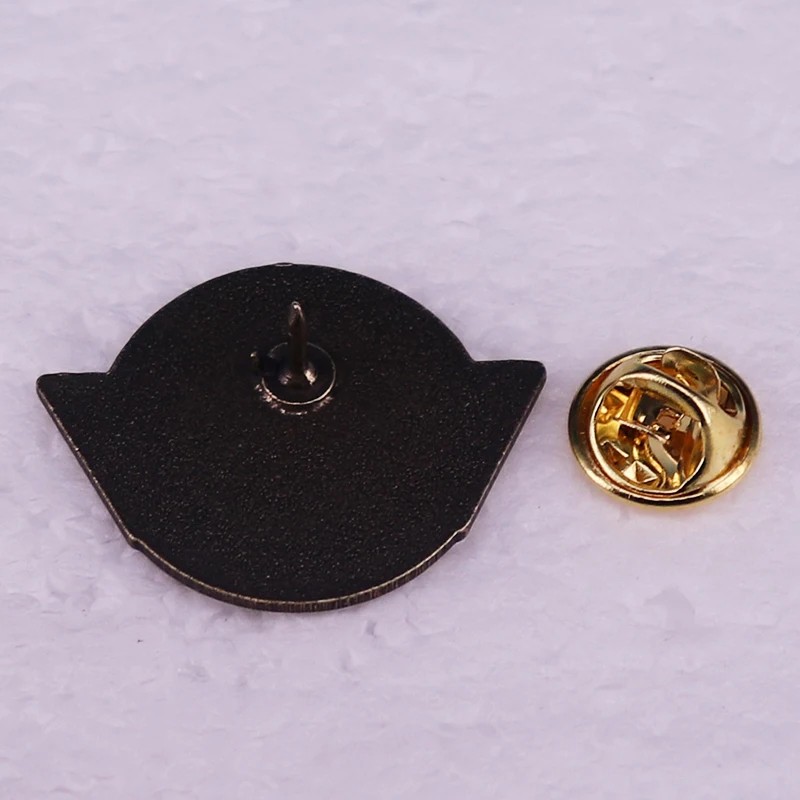 Tojo Clan Majima Family Badge Vintage Brooch