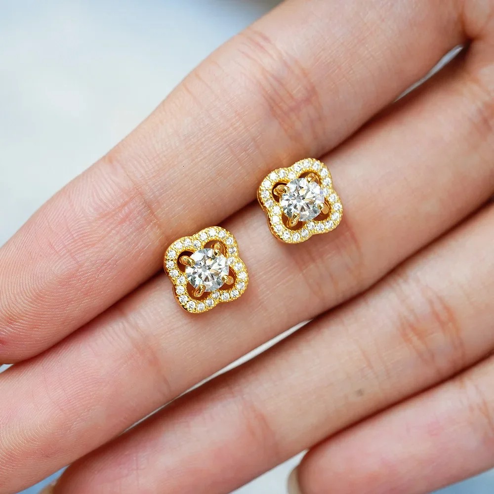 Luxury 100% Real 18K Gold Ring and Lucky Grass Moissanite Women's Stud Earrings