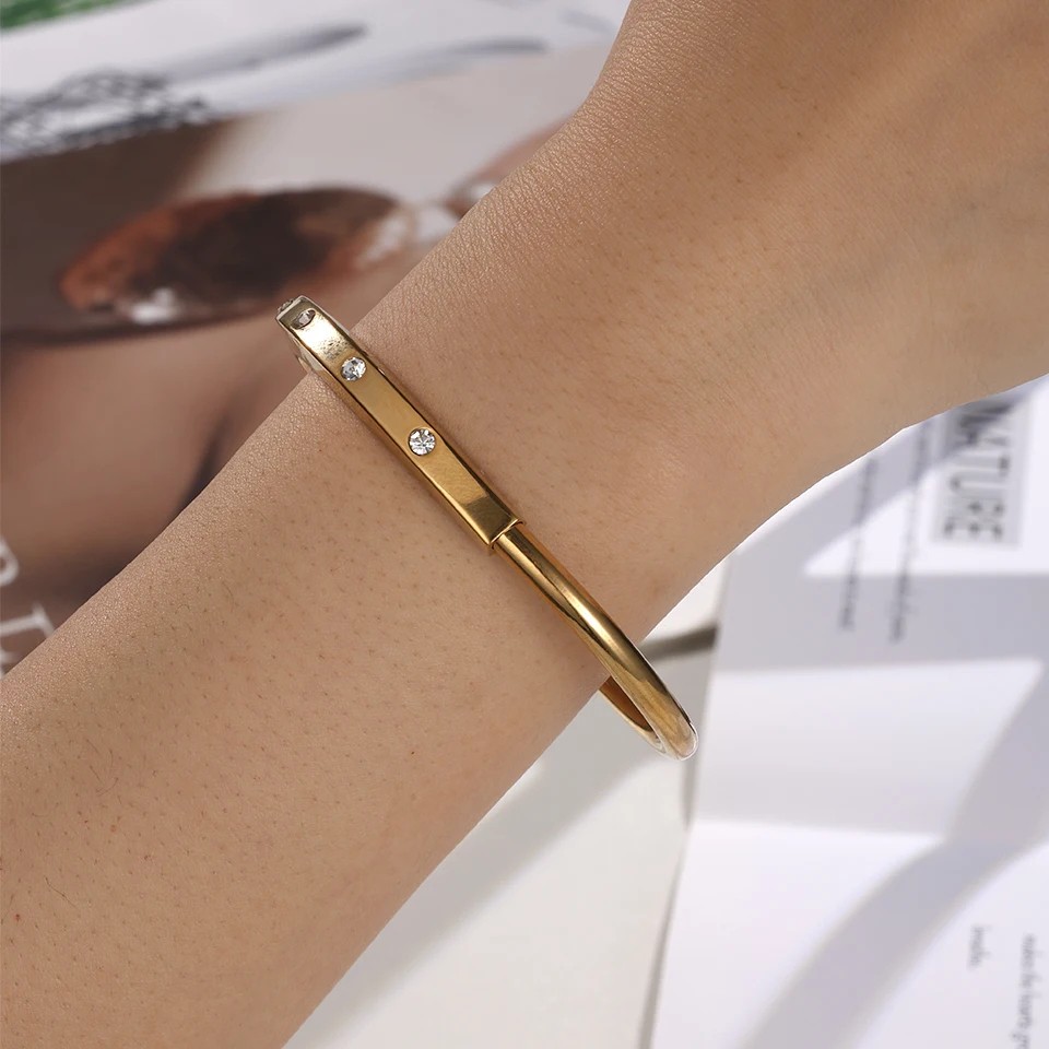 ZAKOL New Stainless Steel Retractable Open Bracelet Bangles for Women