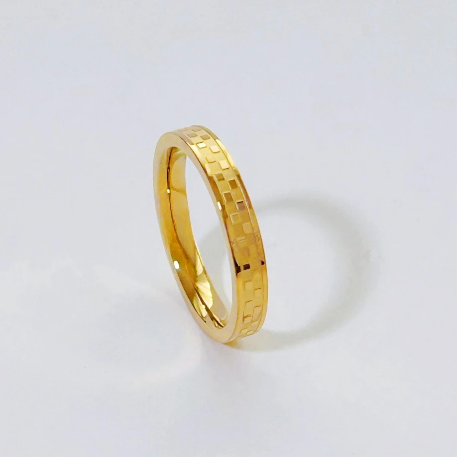 Stainless Steel Gold Color Chessboard Grid Thin Finger Rings for Women