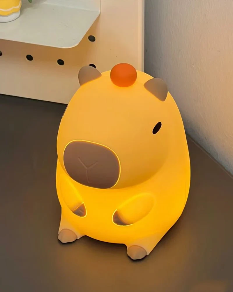 Capybara silicone night lamp